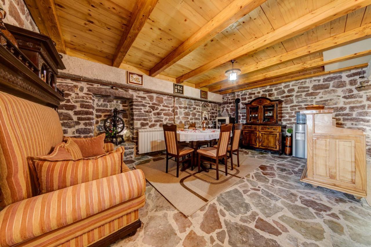 Old Stone House Villas Tivat Extérieur photo
